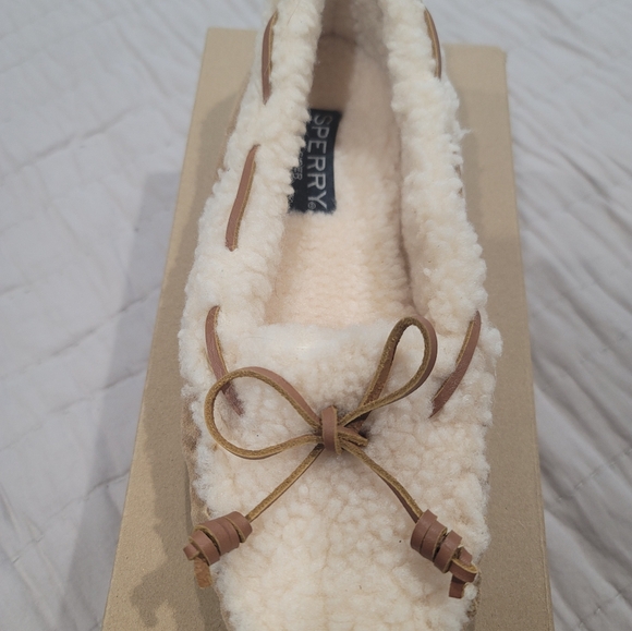 WOMENS SPERRY SIZE 8 - Picture 2 of 4